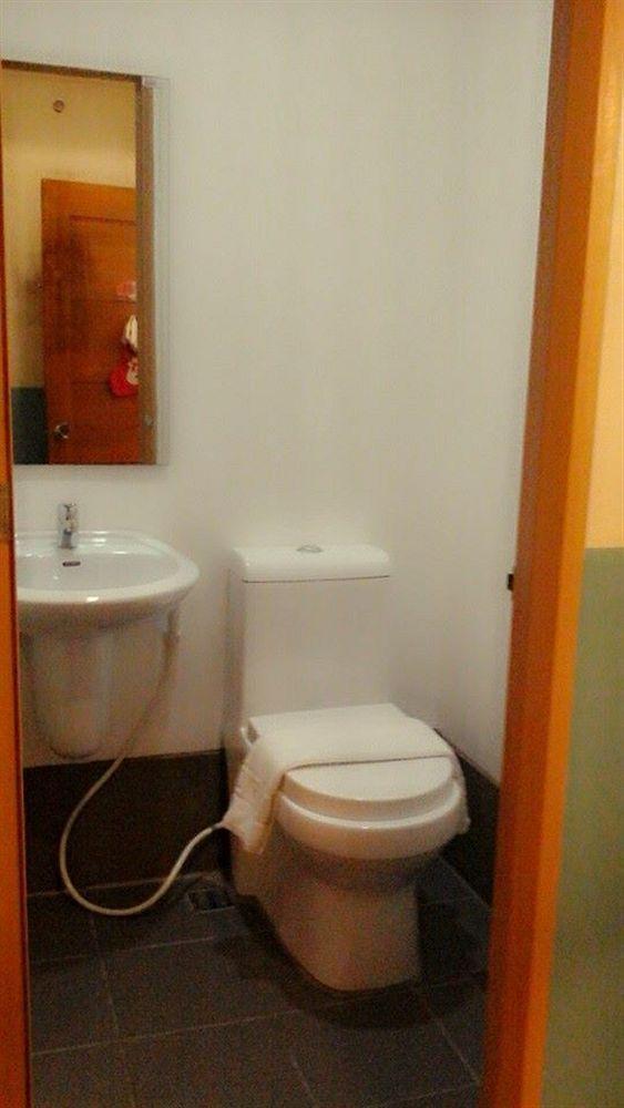 Hostellery Manila Eksteriør bilde